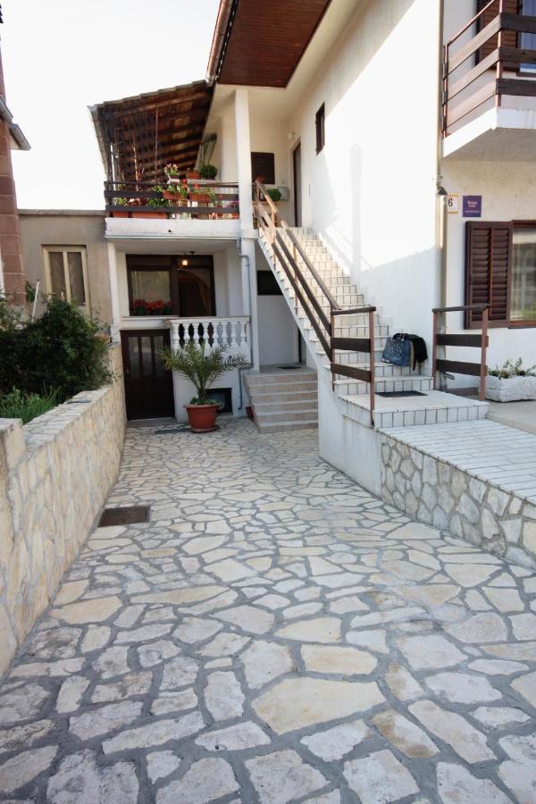 Apartment Vrbnik 5301B Ngoại thất bức ảnh