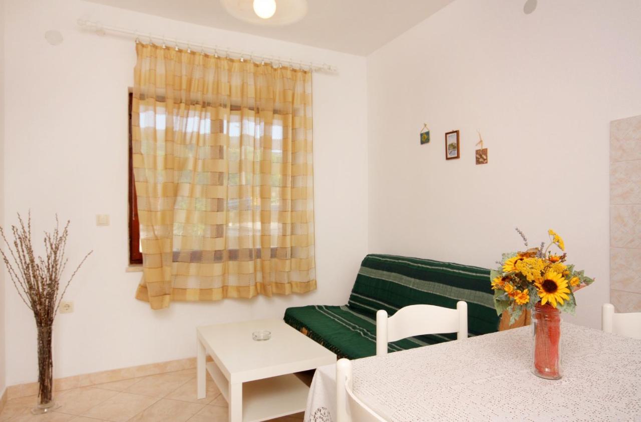 Apartment Vrbnik 5301B Ngoại thất bức ảnh